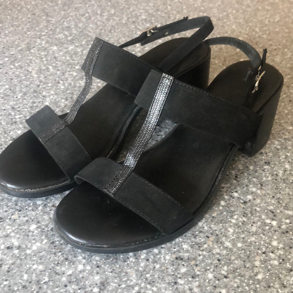Chunky Black heels
